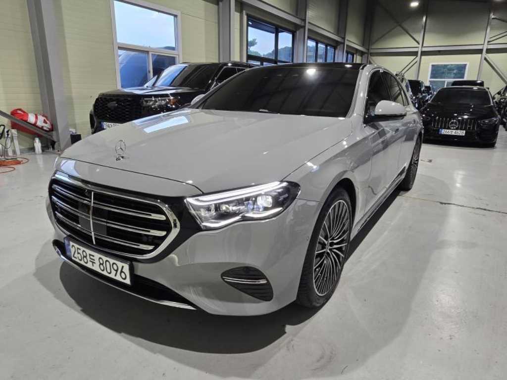 벤츠 E 클래스 E450 4MATIC 익스클루시브 사진