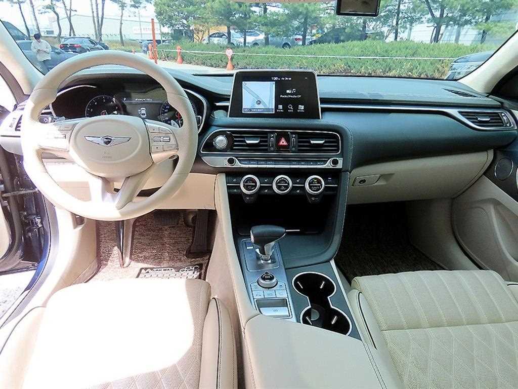 G70 2.0T AWD 엘리트 2019년식
