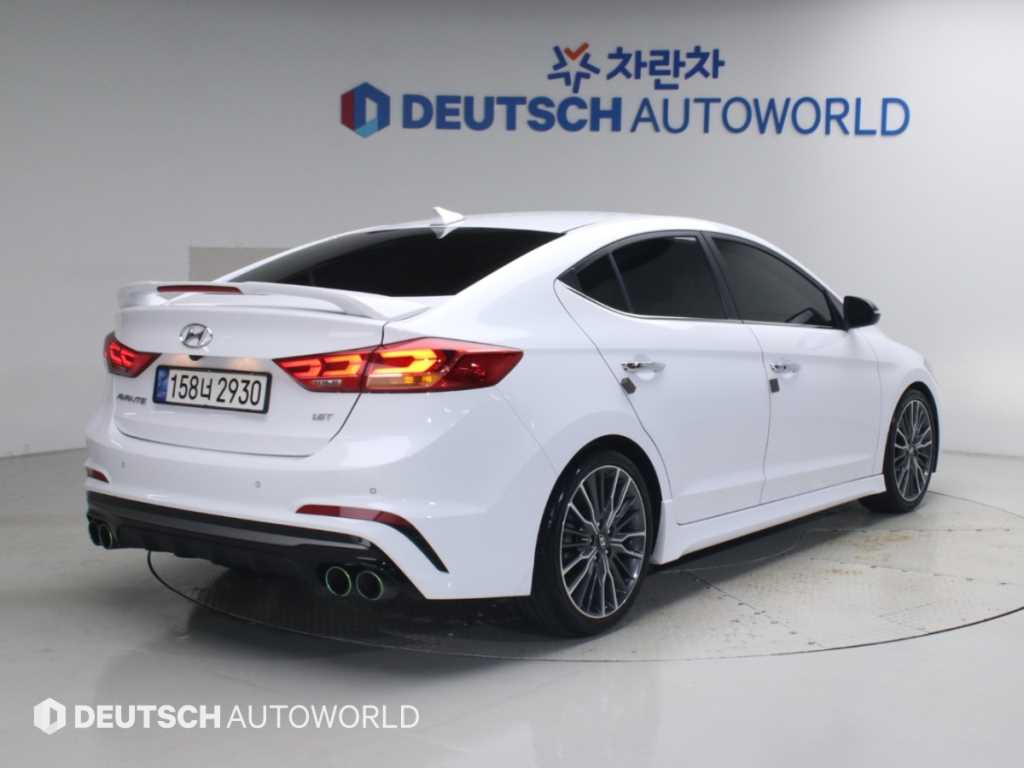 현대 아반떼 1.6 터보 스포츠 익스트림 셀렉션 사진 2/20