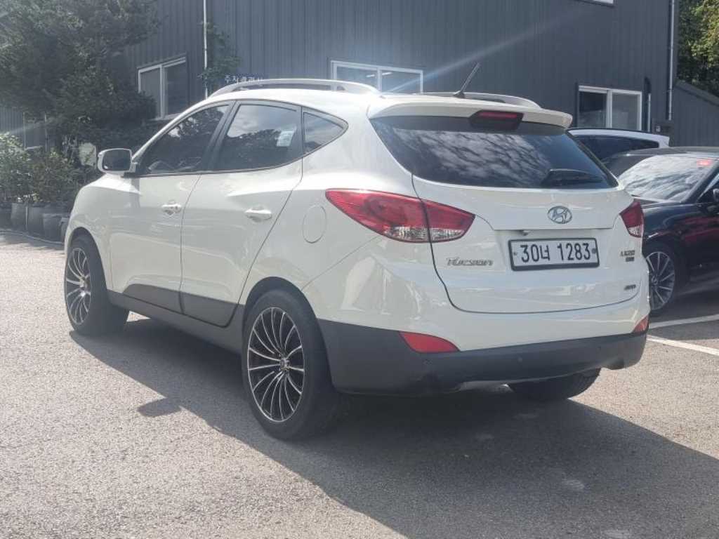 현대 투싼 4WD VGT LX20 프리미어 사진 2/20