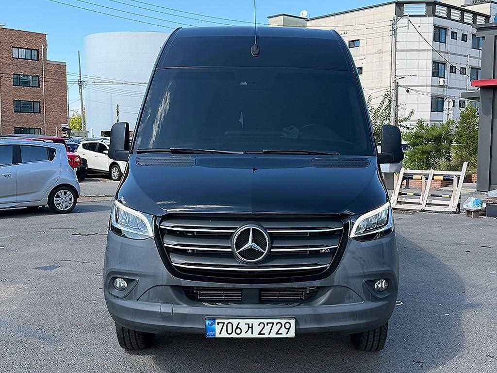 벤츠 스프린터 519 CDi 엑스트라 롱 사진 2/20