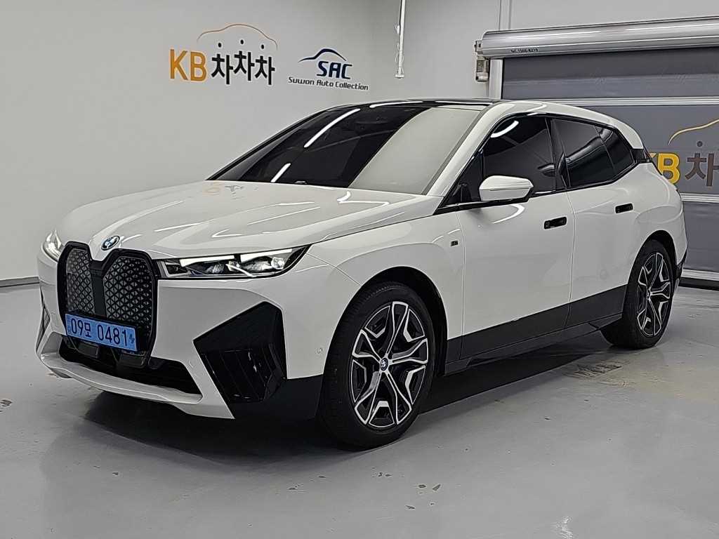 BMW iX M60 사진