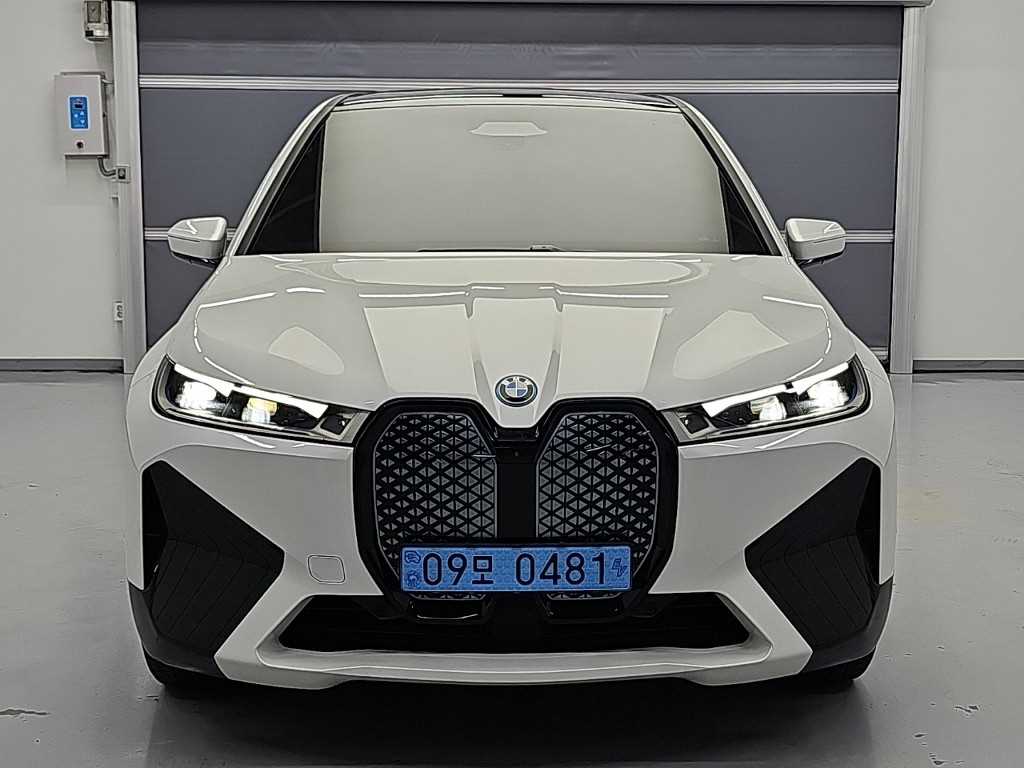 BMW iX M60 사진 2/18