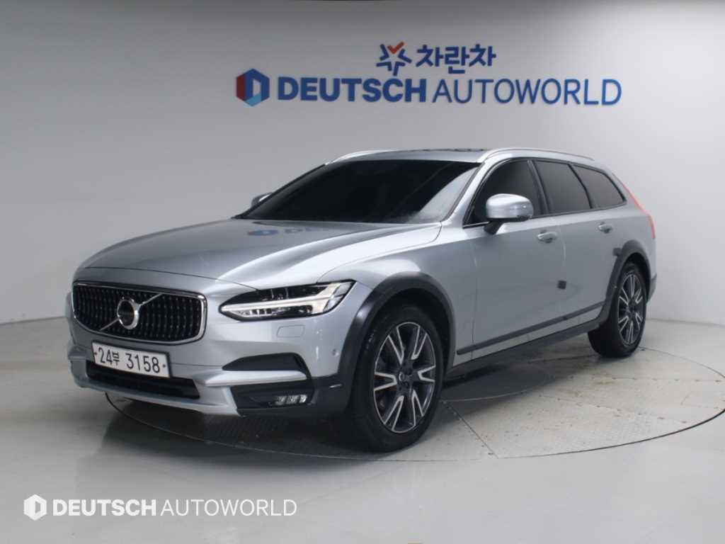 볼보 V90 D5 AWD 사진