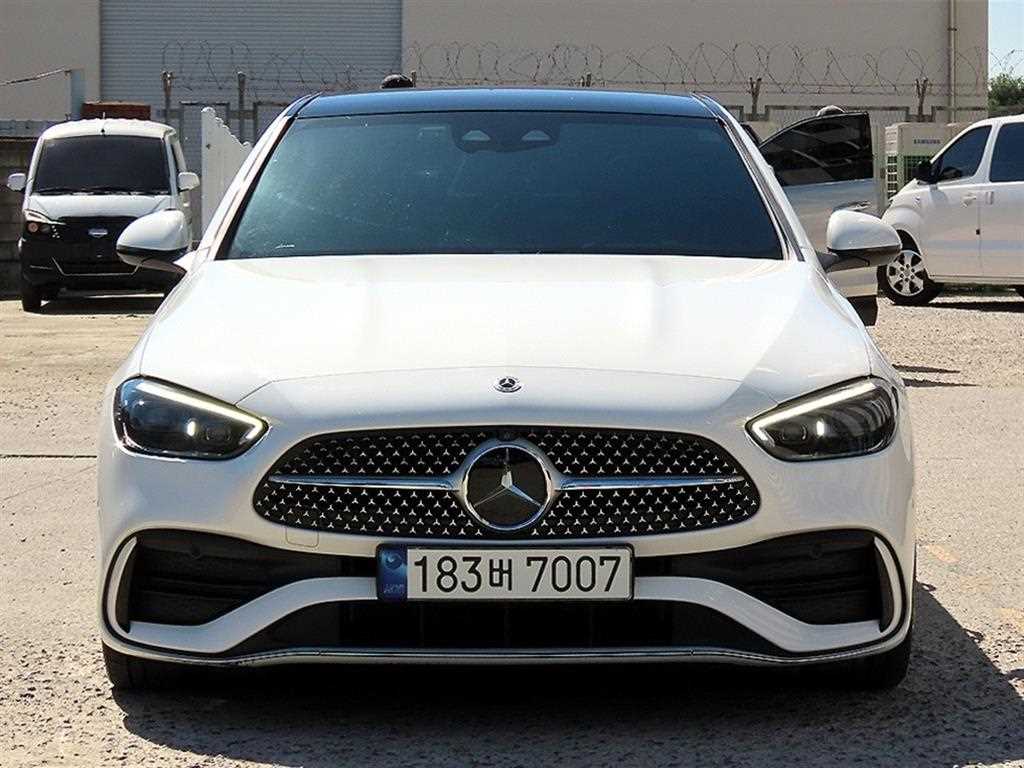 벤츠 C 클래스 C300 4MATIC AMG 라인 사진