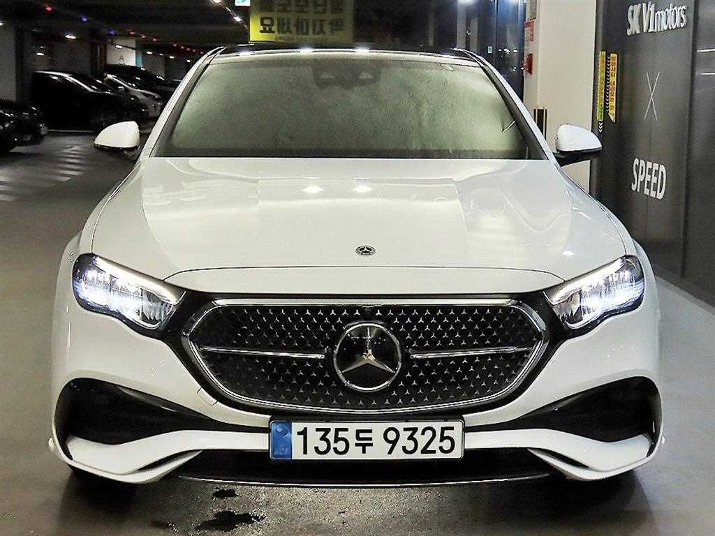 벤츠 E 클래스 E200 AMG 라인 사진 2/20