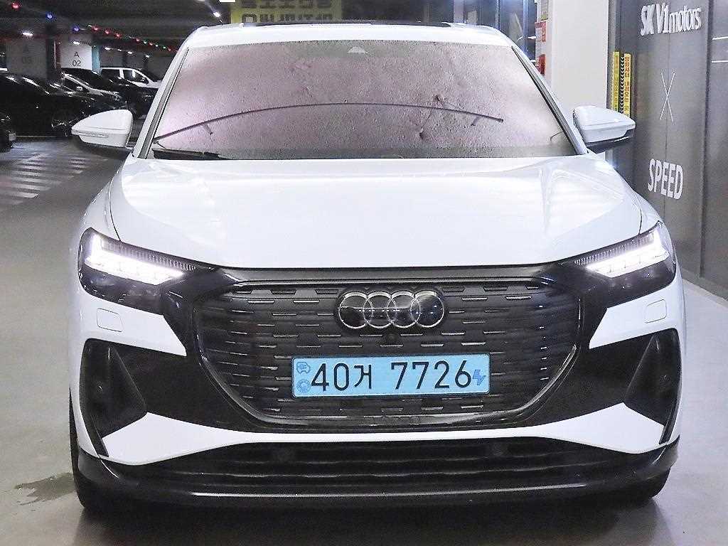 아우디 Q4 40 스포트백 프리미엄 사진 2/20