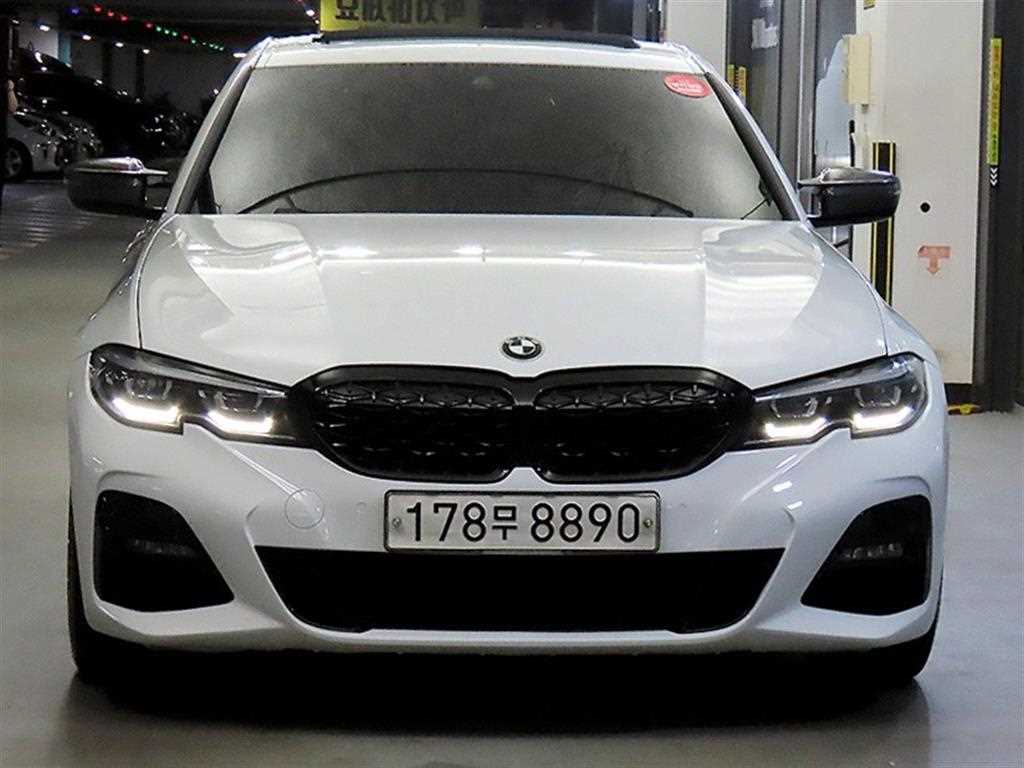 BMW 3시리즈 320i M 스포츠 사진 2/19