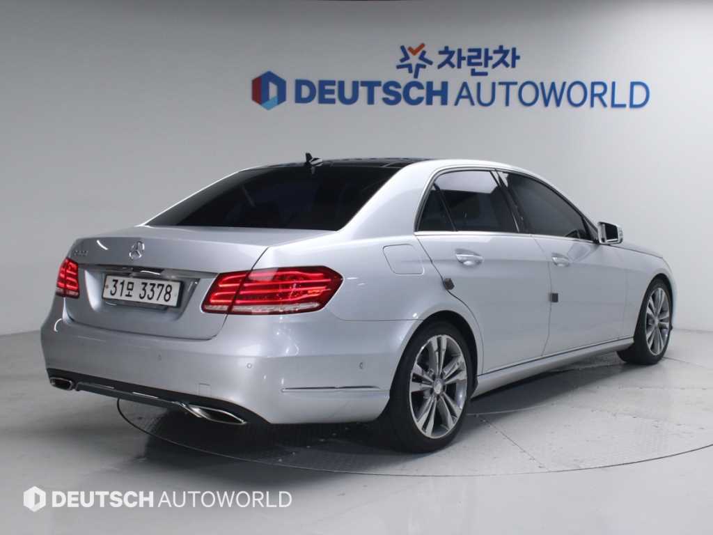 벤츠 E 클래스 E300 아방가르드 사진 2/20