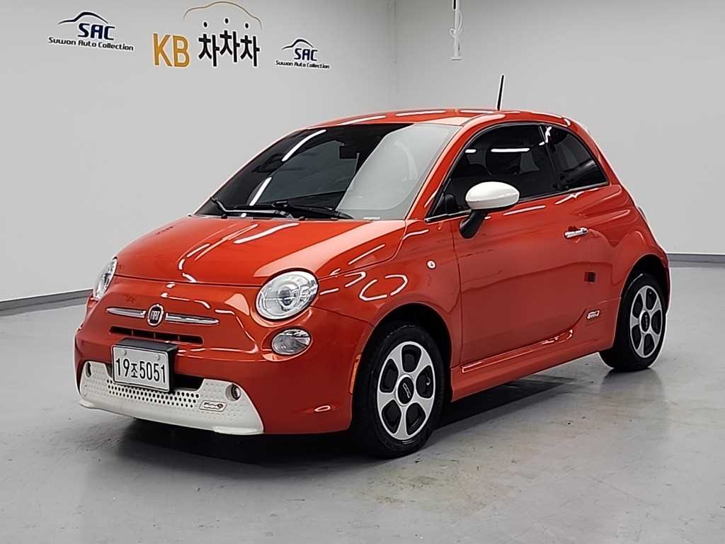 피아트 500 EV 사진 2/19