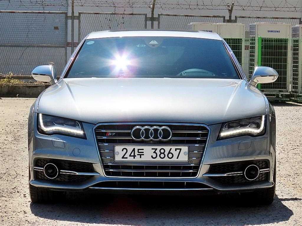 S7 4.0 TFSI 콰트로 2014년식