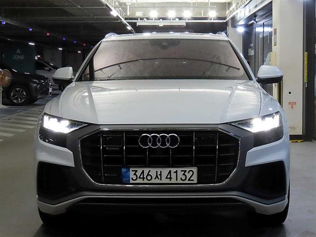 아우디 Q8 50 TDI 콰트로 프리미엄 사진 2/20
