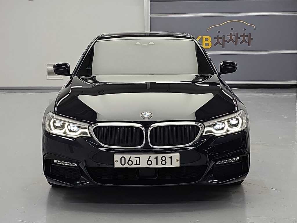 BMW 5시리즈 530i xDrive M 스포츠 플러스 사진 2/19