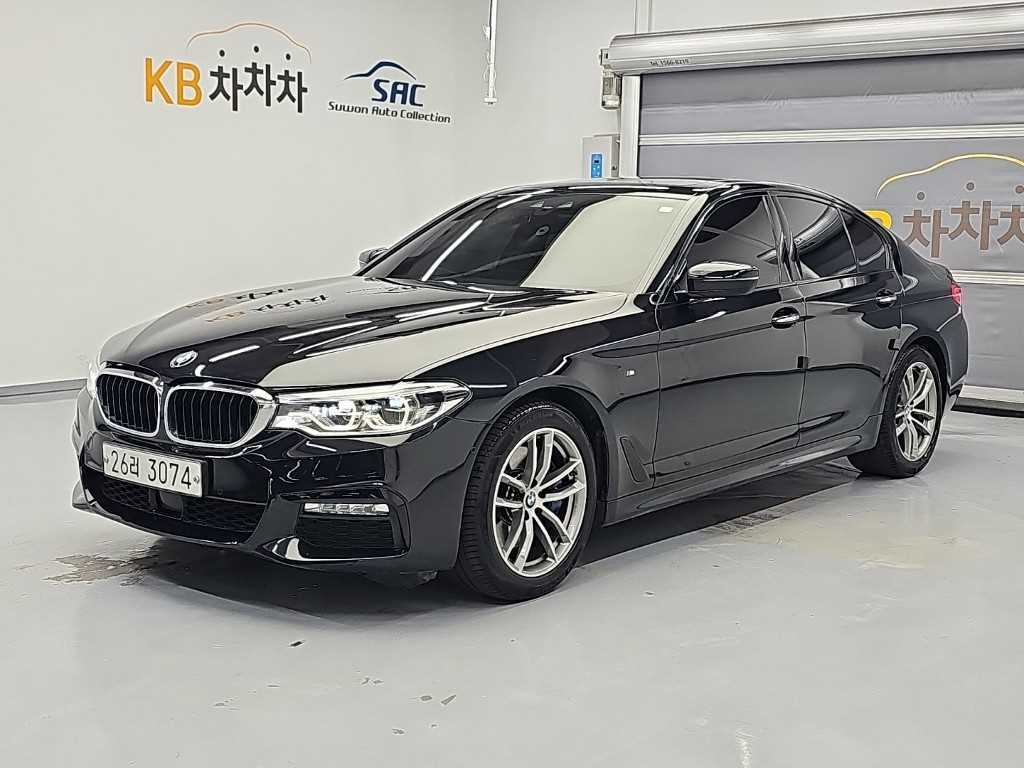 BMW 5시리즈 530i xDrive M 스포츠 사진