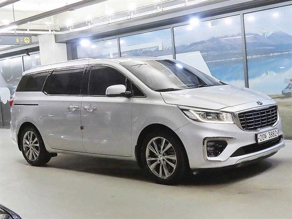 더 뉴 카니발 디젤 9인승 프레스티지 2019년식