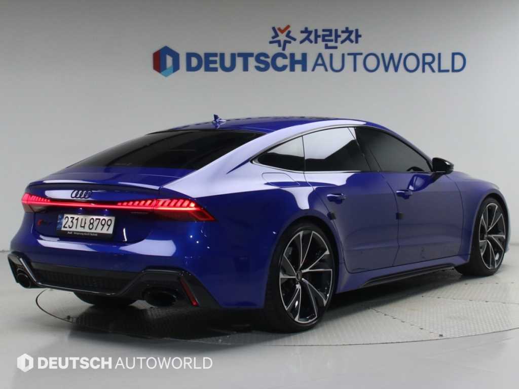 아우디 RS7 4.0 TFSI 콰트로 사진 2/20