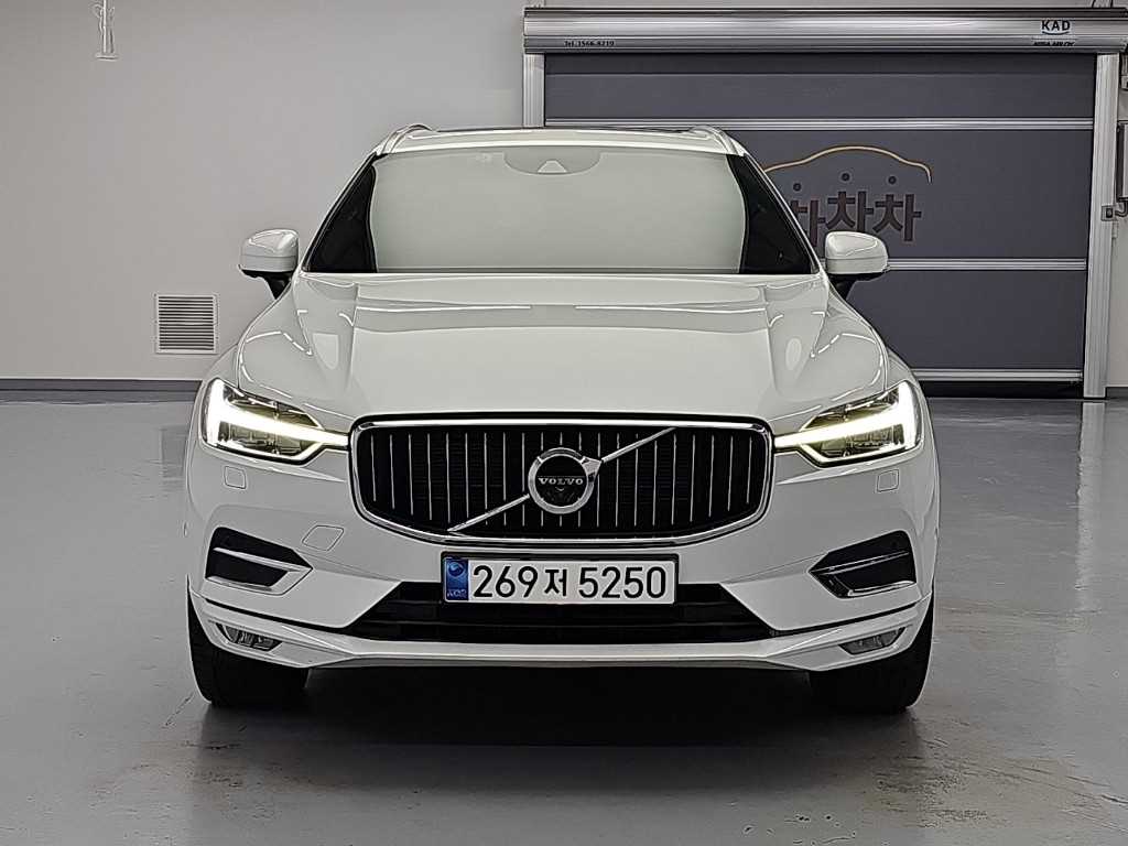 볼보 XC60 D5 AWD 인스크립션 사진 2/20