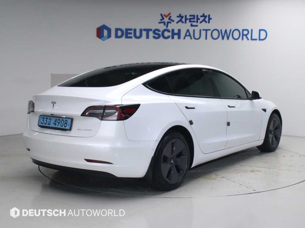 테슬라 모델 3 롱 레인지 사진 2/20