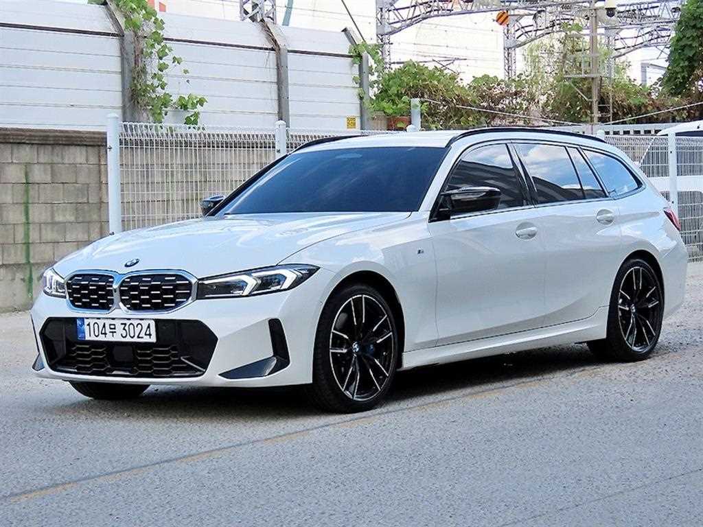 BMW 3시리즈 M340i xDrive 투어링 사진 2/20