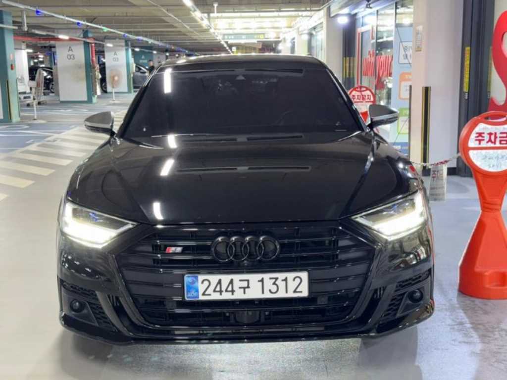 S8 (D5) 4.0 TFSI 콰트로 LWB 2020년식