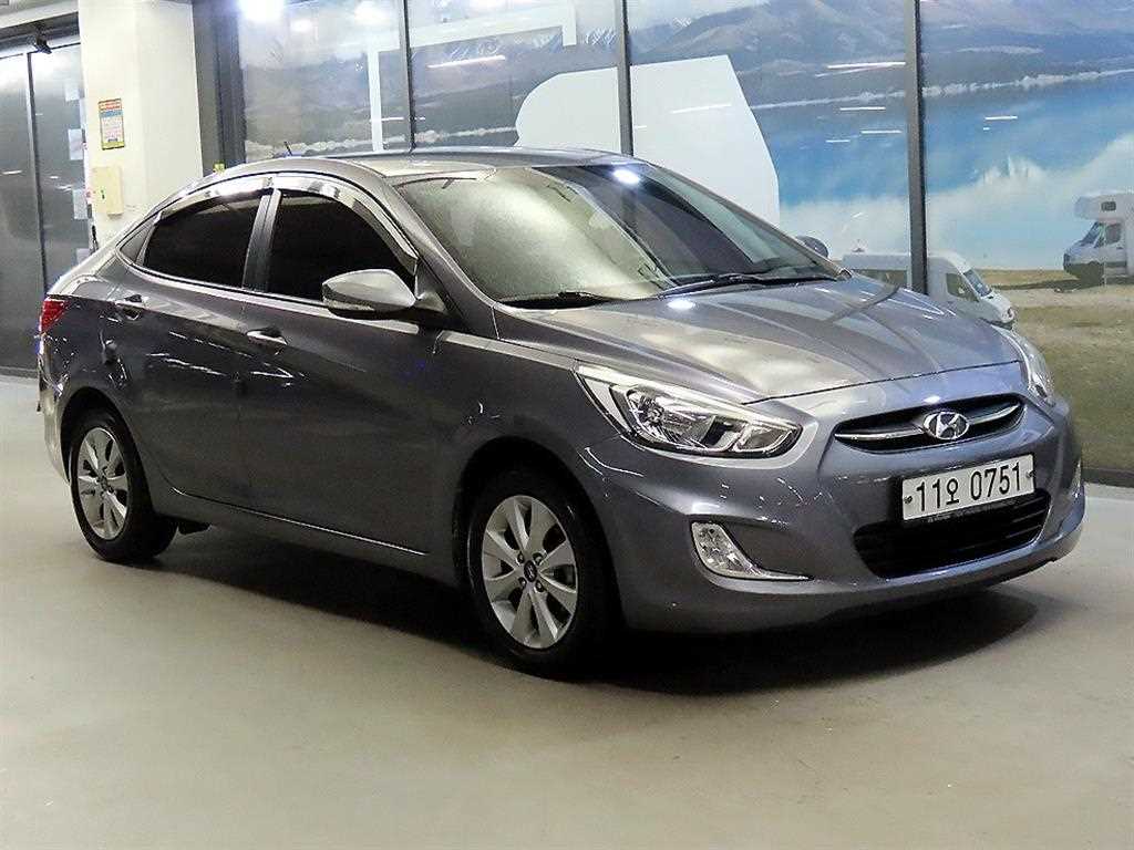엑센트신형 1.4VVT 모던 2016년식