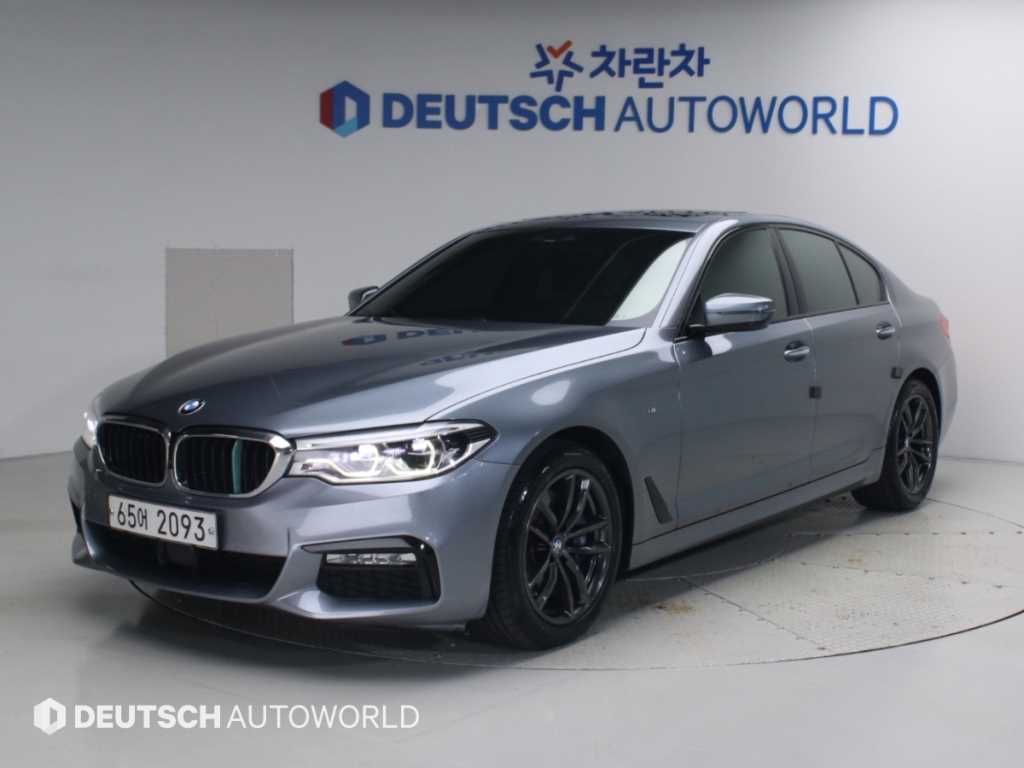 BMW 5시리즈 530i xDrive M 스포츠 플러스 사진