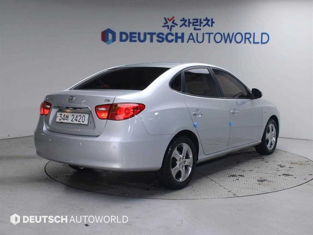 현대 아반떼 1.6 VVT X16 프리미어블랙 사진 2/20