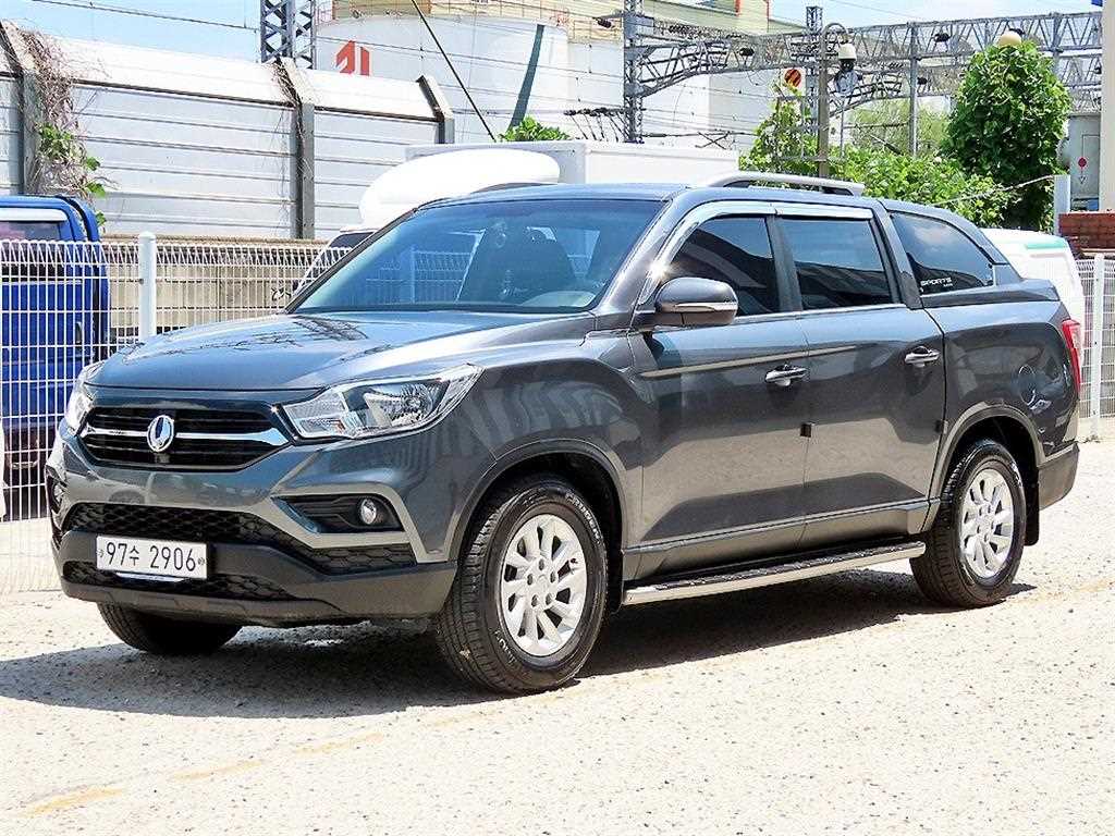 KGM 렉스턴 4WD 디젤 2.2 와일드 사진 2/20