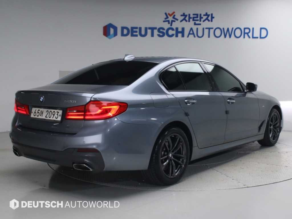 BMW 5시리즈 530i xDrive M 스포츠 플러스 사진 2/20