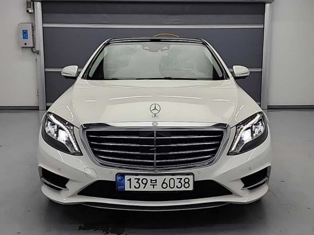 벤츠 S 클래스 S 350 d 4MATIC 사진 2/19