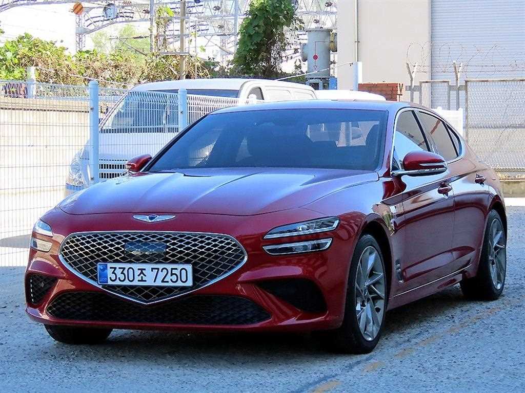 제네시스 G70 가솔린 2.0T 4WD 사진 2/19