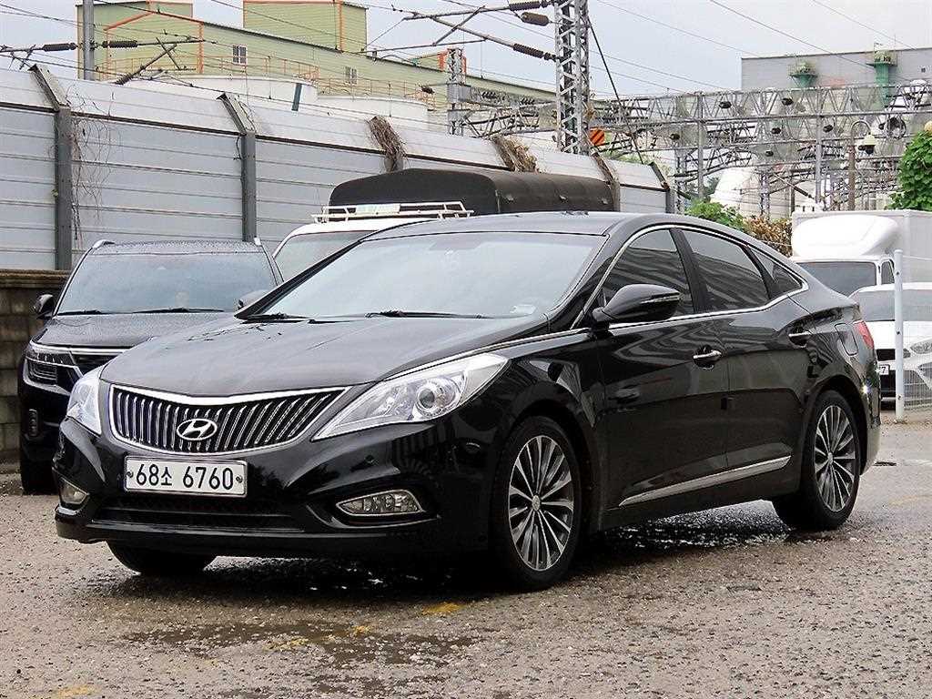 현대 그랜저 HG300 EXCLUSIVE 사진 2/18