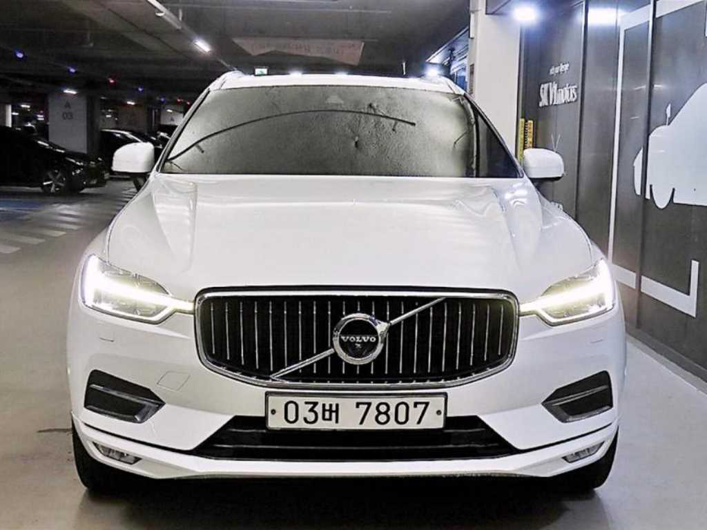 볼보 XC60 D5 AWD 인스크립션 사진 2/20