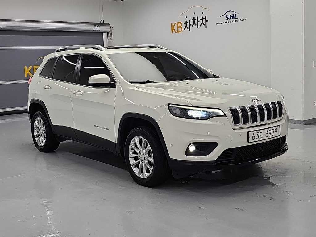 지프 체로키 2.4 론지튜드 하이 AWD 사진