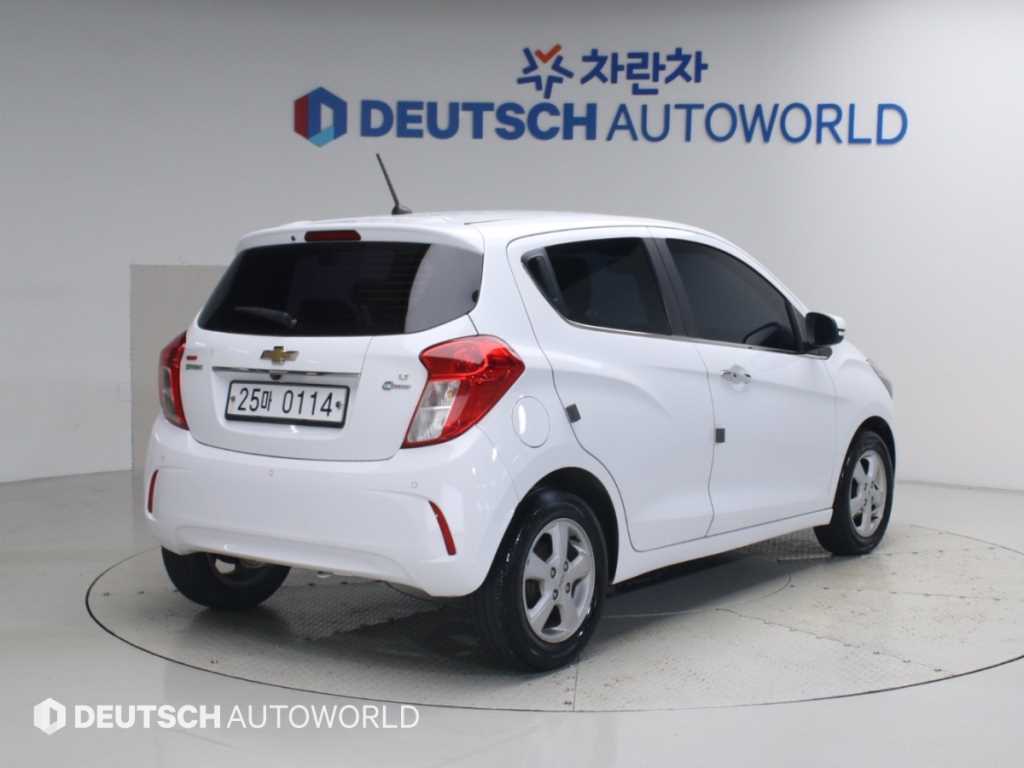쉐보레 스파크 LT 플러스 사진 2/20