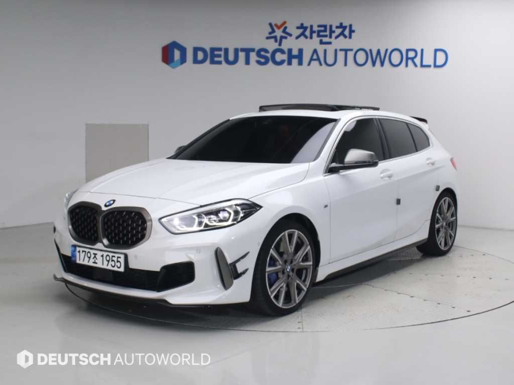 BMW 1시리즈 M135i xDrive 사진