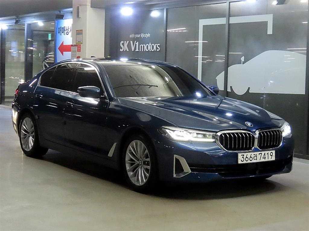 BMW 5시리즈 523d M 스포츠 사진 2/20