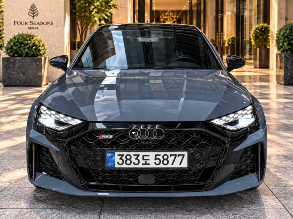 아우디 RS3 2.5 TFSI 콰트로 사진
