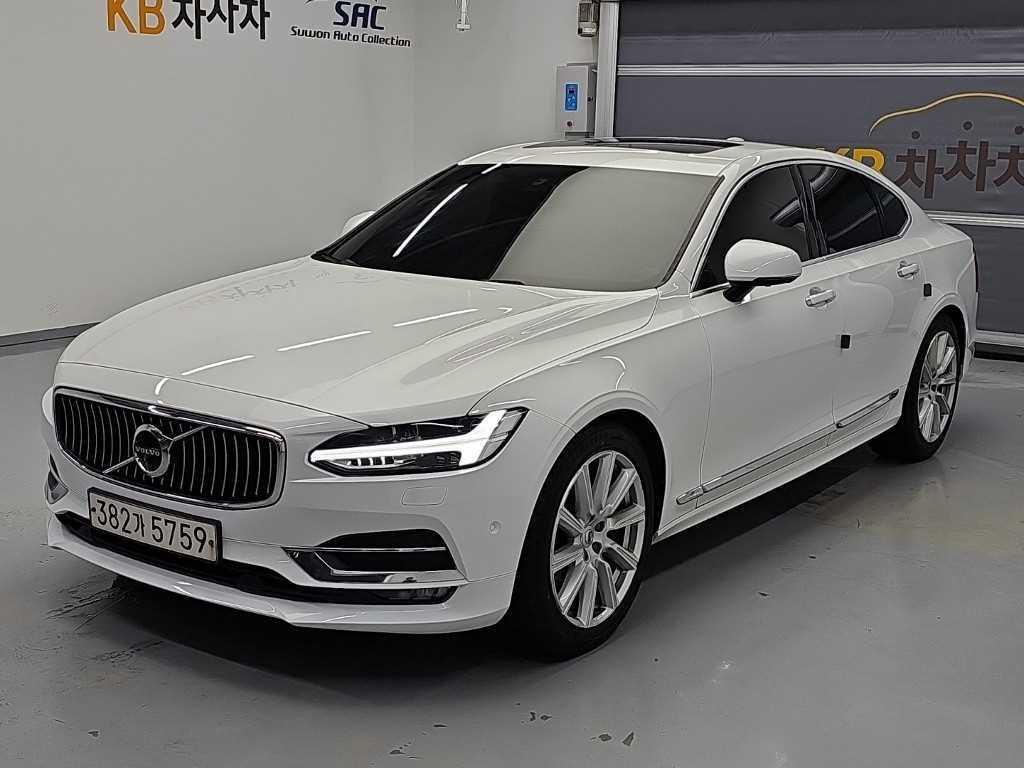 볼보 S90 T5 인스크립션 사진