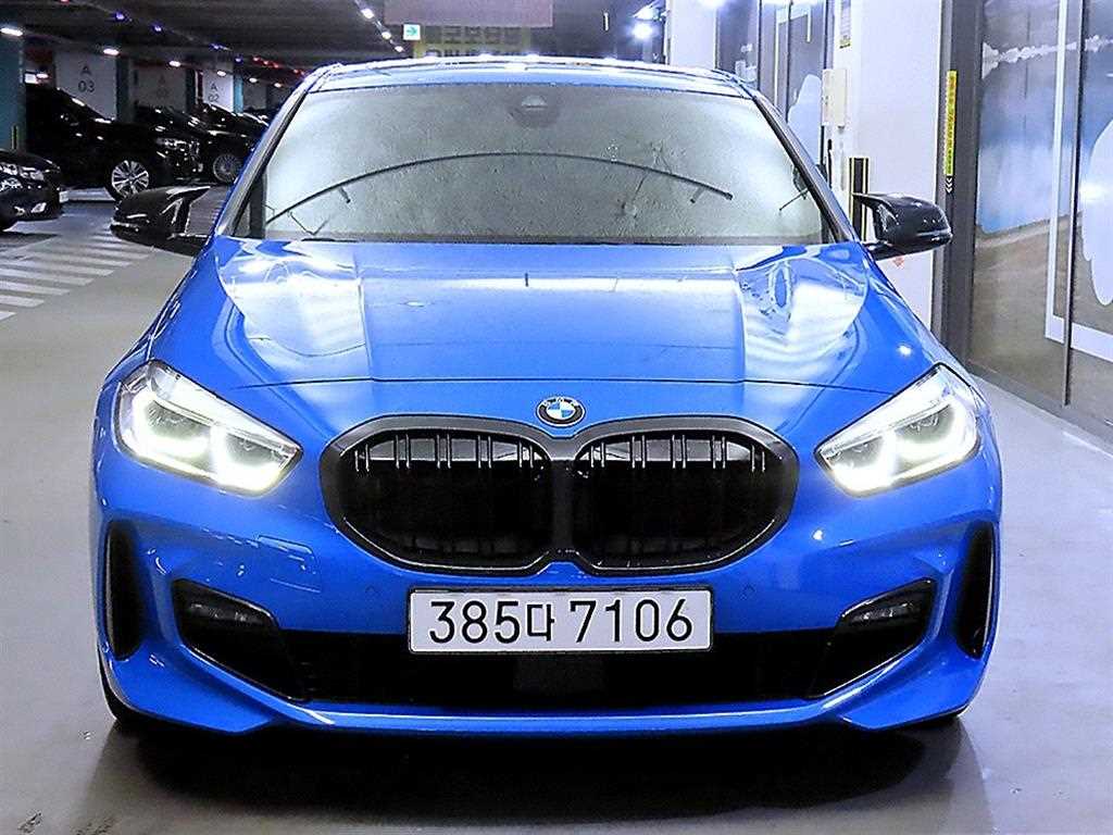 BMW 1시리즈 120i M 스포츠 사진 2/20