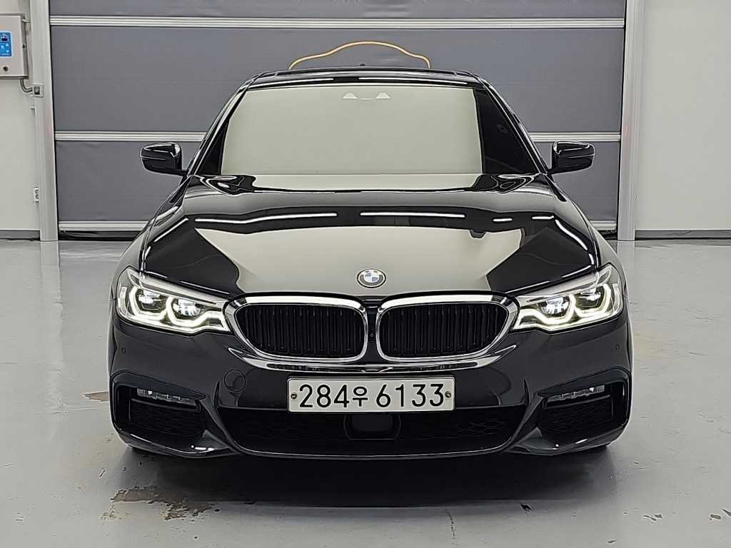 BMW 5시리즈 520d xDrive M 스포츠 플러스 사진 2/19