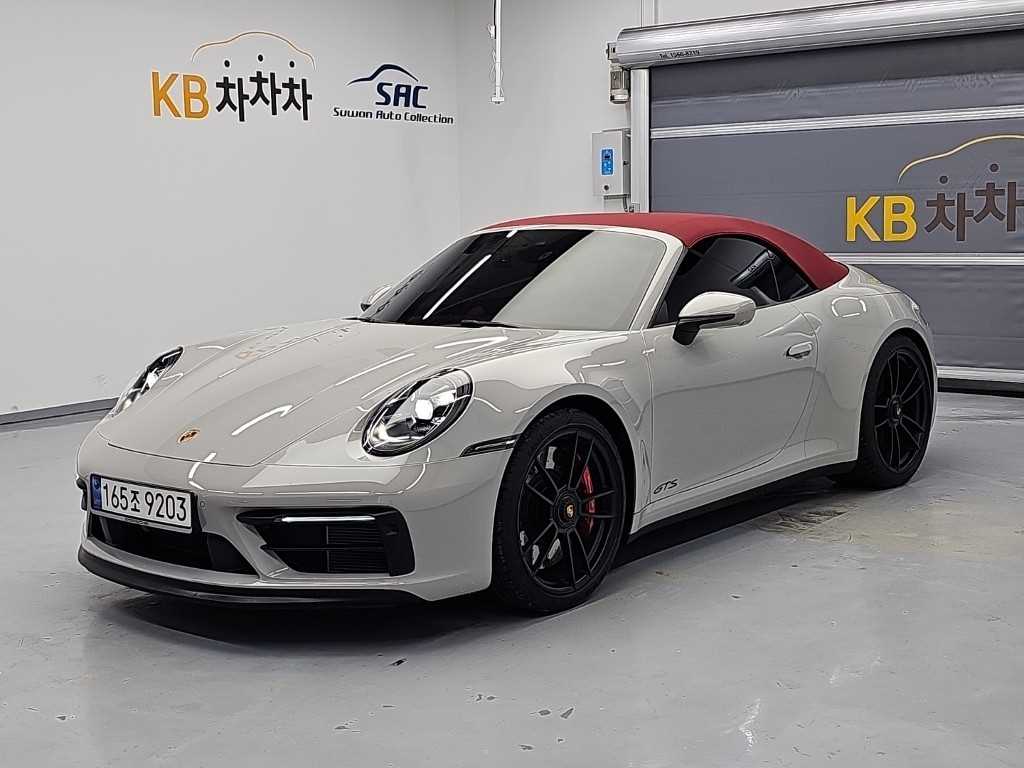 포르쉐 911 카레라 4 카브리올레 사진
