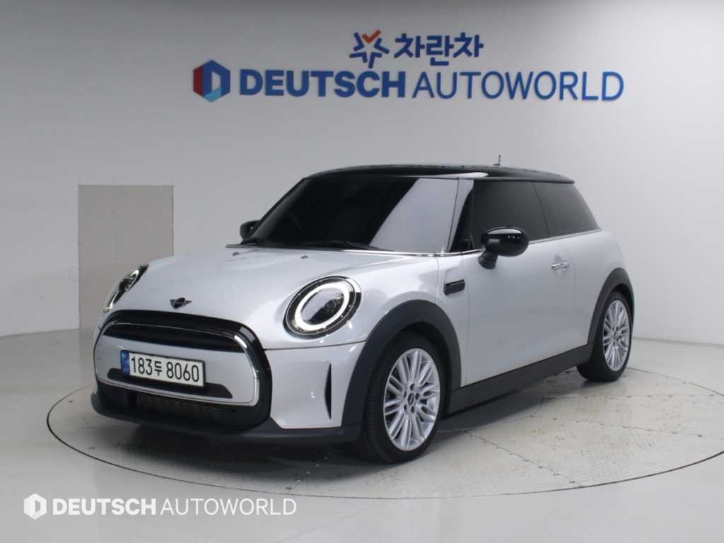 MINI 쿠퍼 클래식 플러스 사진