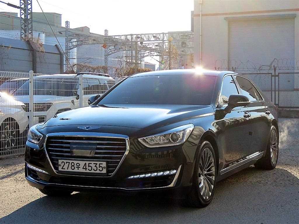 제네시스 EQ900 3.8 GDI AWD 프리미엄 럭셔리 사진 2/20