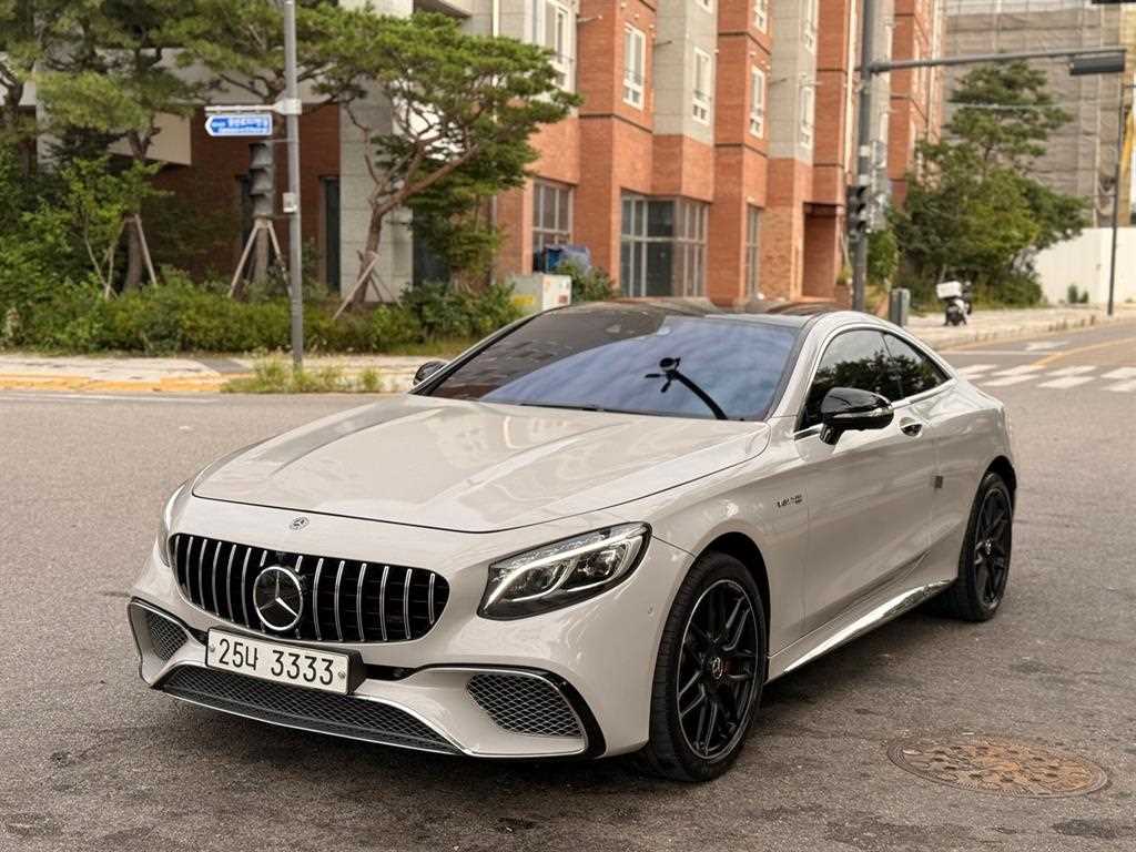 벤츠 S 클래스 S 63 AMG 4MATIC 쿠페 사진 2/20