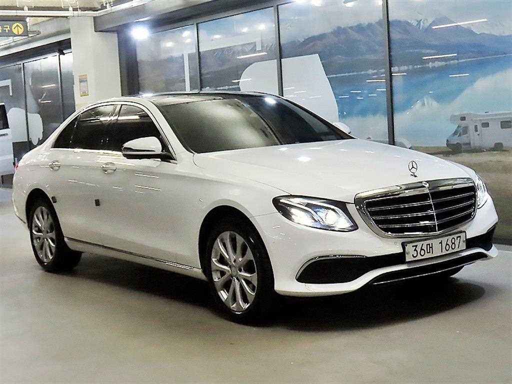 E-클래스 W213 E300 4MATIC 익스클루시브 2017년식