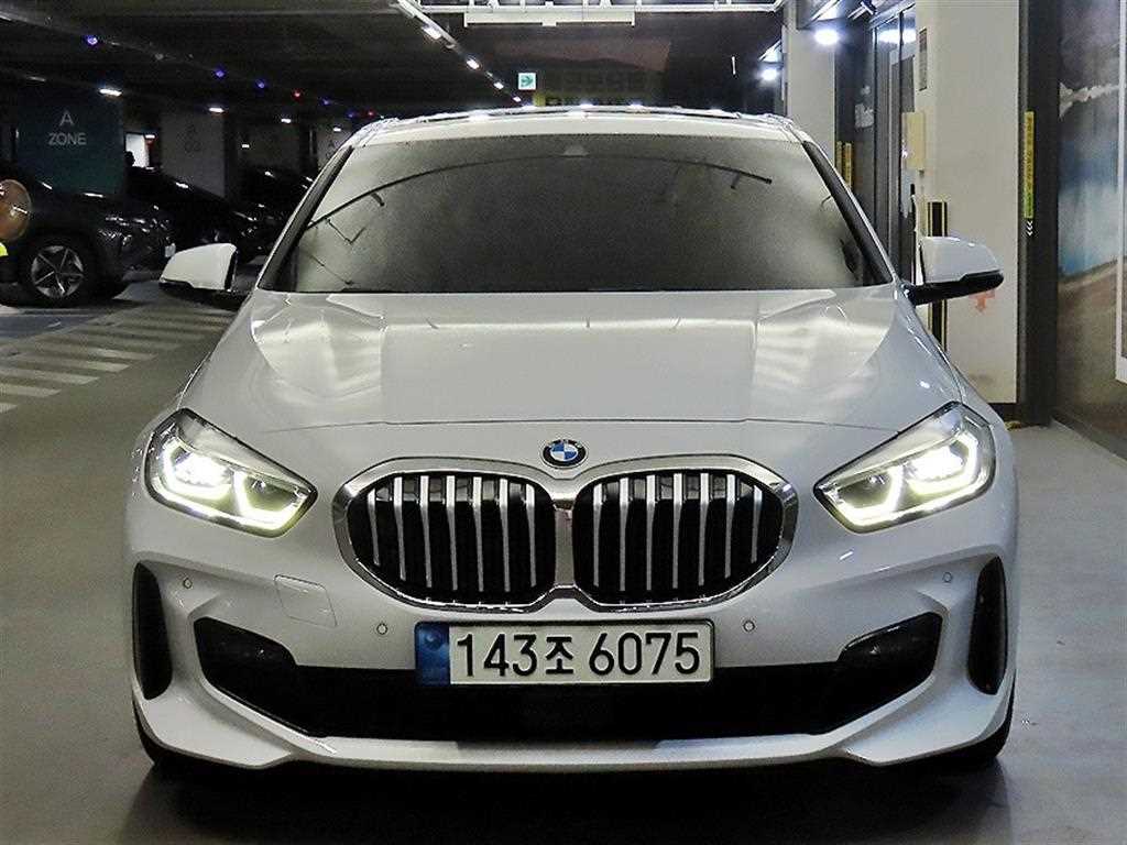 BMW 1시리즈 120i M 스포츠 사진 2/20