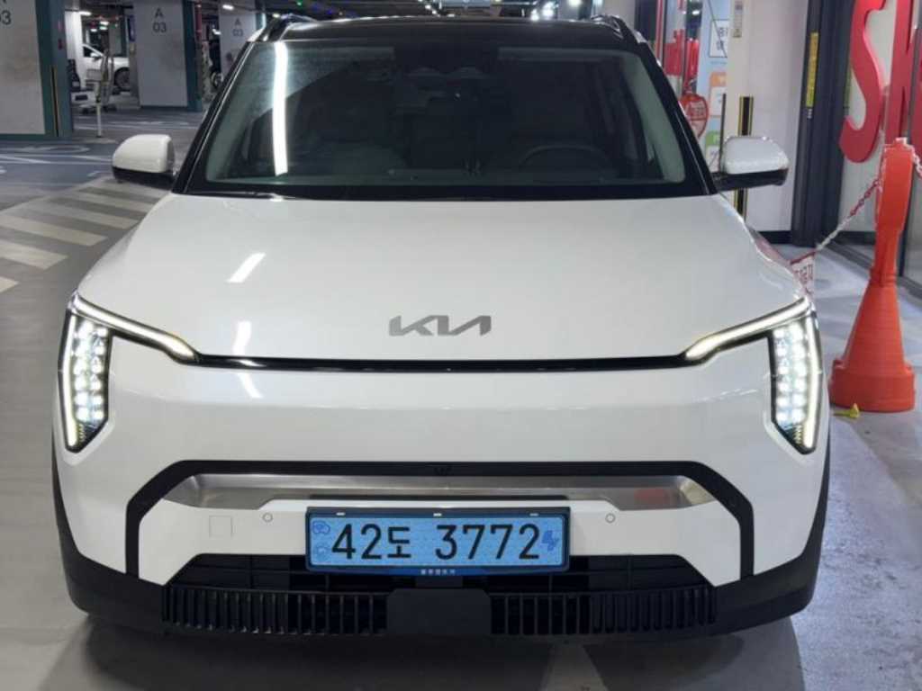 EV3 롱레인지 2WD 어스 2025년식