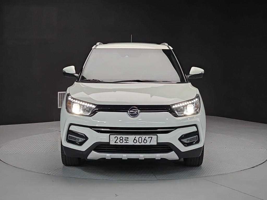 KGM 티볼리 2WD 가솔린 LX 사진 2/20