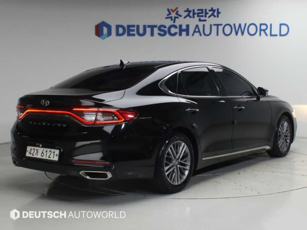 현대 그랜저 2.4 GDI 프리미엄 기본형 사진 2/20